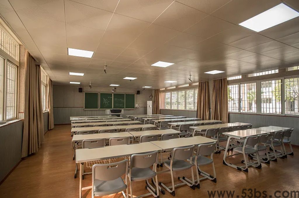 什么是班班通多媒体(图1)