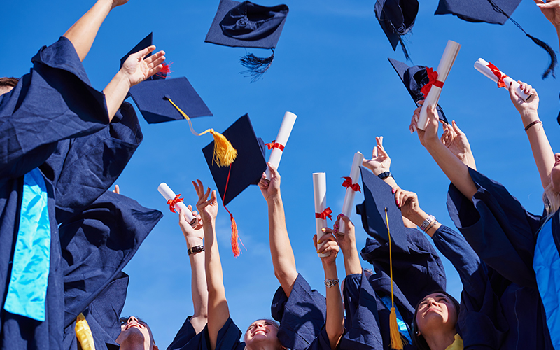 什么是校友会系统(图1)